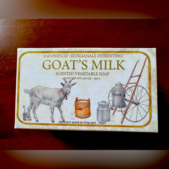 Goat's Milk Scented Vegetable Soap🦋 - Picture 1 of 5